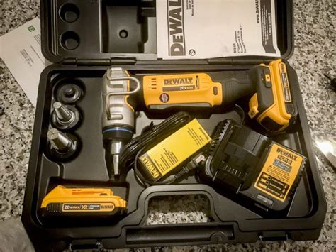 Dewalt V Max Pex Expander Review Dce Pro Tool Reviews