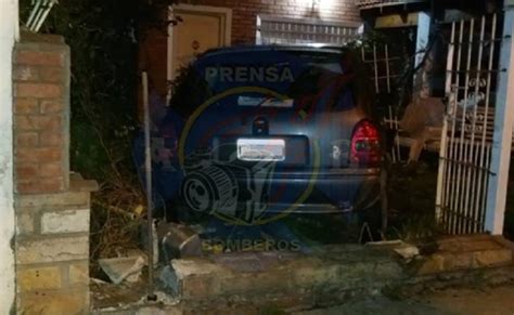 Burzaco Conductor Perdió El Control Y Chocó Contra Una Casa Noticias De Brown