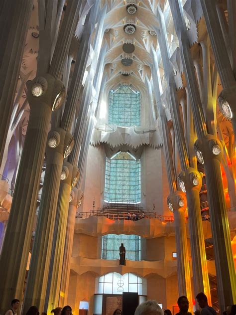 Solve Sagrada Familia Jigsaw Puzzle Online With Pieces