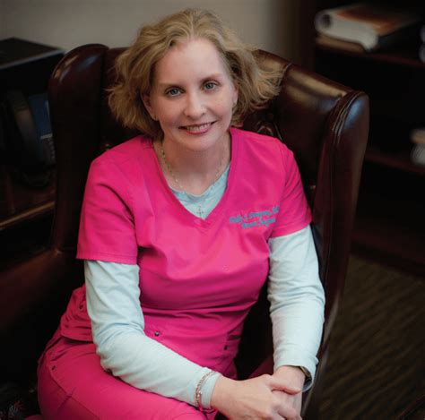 Doctor Kelly S Dempsey Md The Breast Center Of Southwest Surgical