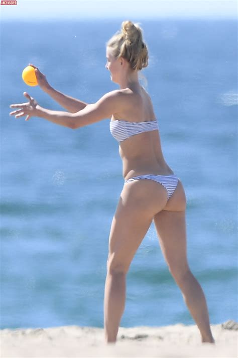 Naked Julianne Hough Added 01 28 2020 By CSyn