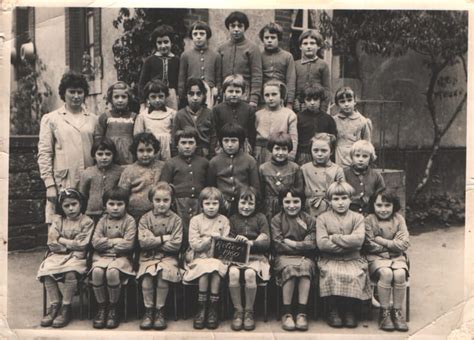 Photo de classe école primaire des filles de 1961 école Public Des