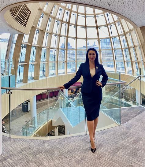 Breaking The Glass Ceiling: Empowering Your People Success