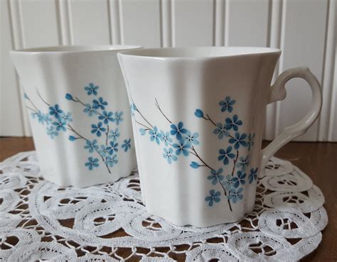 Royal Grafton Fine Bone China Mugs Blue Forget Me Not Pattern Set Of