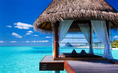 9 Epic Bora Bora Honeymoon Resorts to Remember