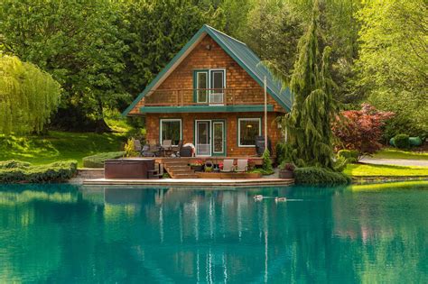 Vacation Rentals 7 Serene Lake Houses To Rent This Summer Curbed