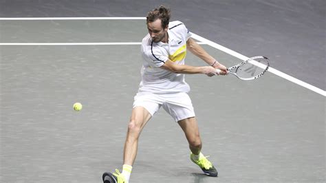 Atp Rotterdam Daniil Medvedev Zeigt Gegen Dusan Lajovic Unfassbaren No