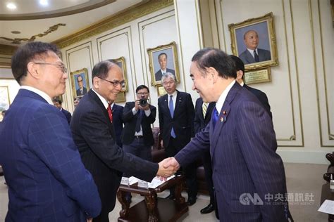 游錫堃接見日本訪團 倡議蘇澳和與那國島直航船舶 政治 中央社 Cna