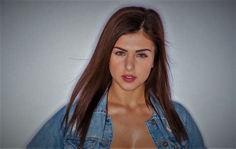 Leah Gotti Model Women Face Long Hair Green Eyes Pornstar