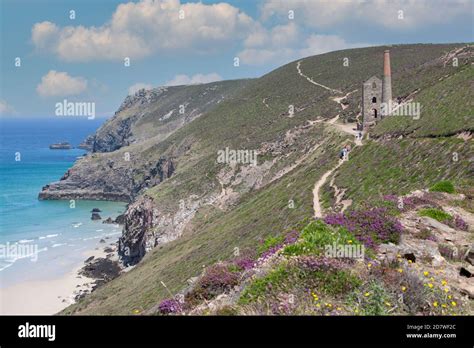 View Of St Agnes Head Wheal Coats And The Towanroath Engine House On