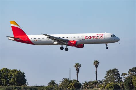 Visão Aviação Iberia compra Air Europa