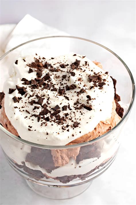 EASIEST Chocolate Trifle Recipe - Insanely Good