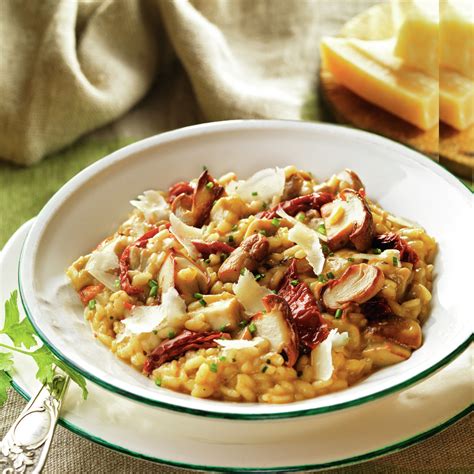 Risotto de boletus y tomates secos fácil y delicioso