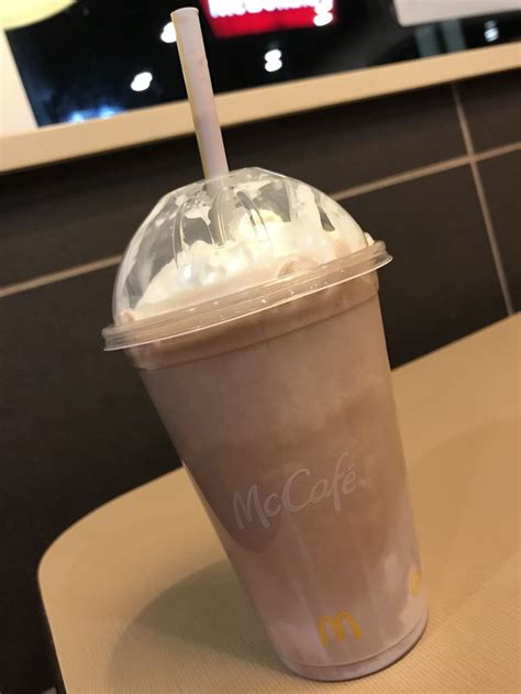 Mc Donalds Chocolate Milkshake Mcdonalds Chocolate Milkshake