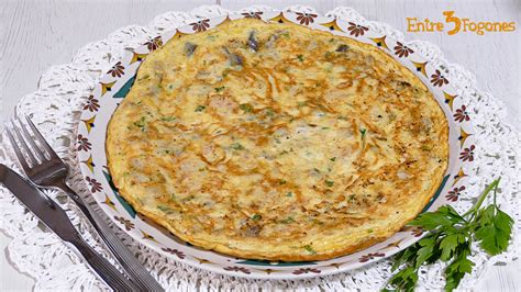 Tortilla de Berenjena y Atún con Gambas