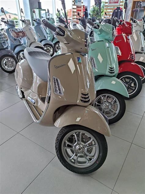 Vendo Vespa GTS 300 2023 24 Nuova A Guardiagrele Codice 9225745