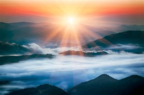 Premium Photo | Mountain sunrise