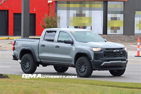 2024 Chevy Colorado Trail Boss Grey - Melli Siouxie