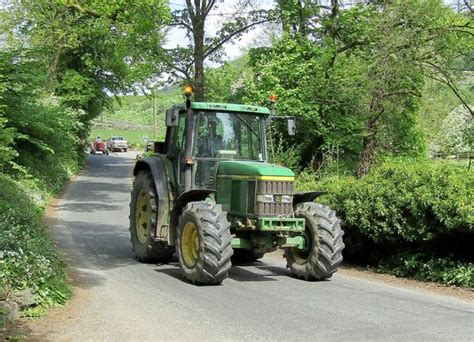 john deere  specs engine transmission dimensions