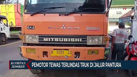 Pemotor Terjatuh Saat Menyalip Truk Tubuhnya Terlindas Dan Tewas