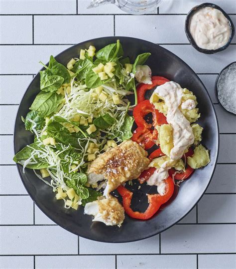 Paneret Torsk Med Kartofler Og Salat Sense Opskrift