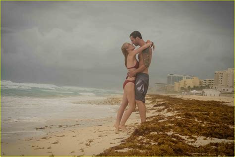 The Path S Leven Rambin Packs On The Pda With Tilky Jones In New Beach