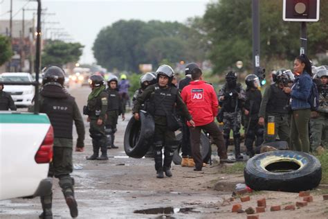 Crisis En Bolivia Luis Arce Moviliza Al Ejército A Santa Cruz Infobae