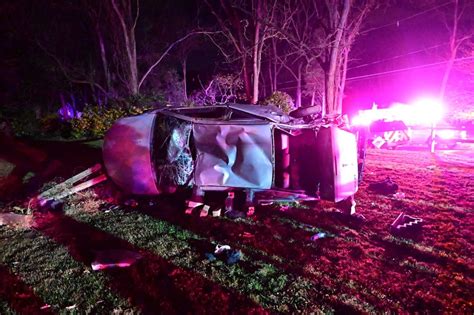 At Least 2 Hurt In Warren County Rollover Crash Witness Says