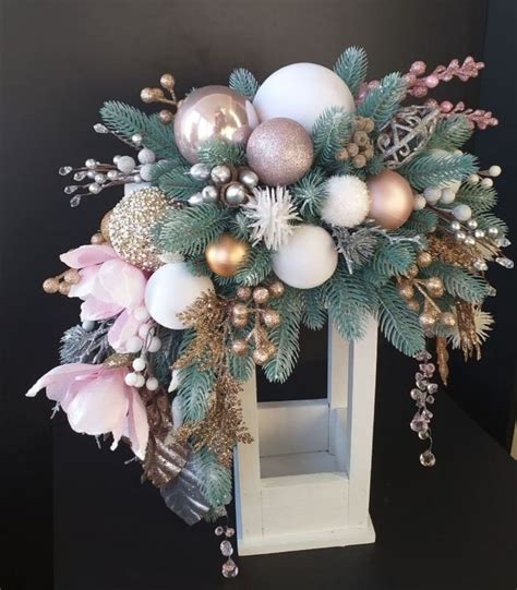 Pin By Elena Otmakhova On Christmas Floral Arrangements