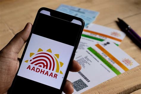 How To Apply For A New Aadhaar Card Online And Offline