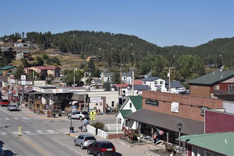 6 Most Scenic Small Towns In South Dakota Worldatlas