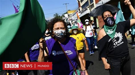 Condenan A 30 Años De Prisión En El Salvador A Una Mujer Por Un Aborto