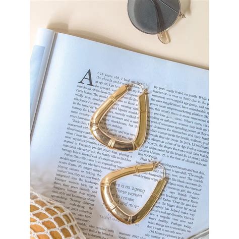 Buy Ethnic Andaz Leora Hoops Earrings Gold Online