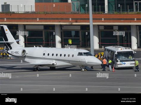 CR7 Leaves the region with his family and two nurses to Torino from Madeira airport in Santa ...