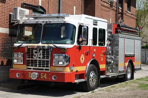 Pfd Engine Philadelphia Fire Department Engine Flickr