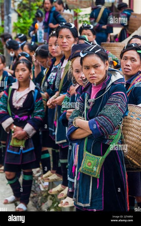 Black Hmong Girls Traditional Clothing Hi Res Stock Photography And