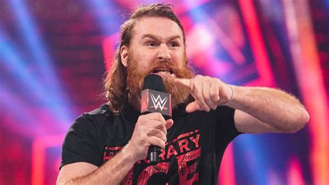 6 Potential Surprise Outcomes For Sami Zayn Vs Roman Reigns At Wwe