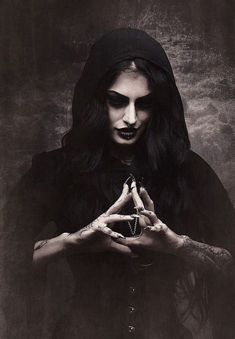 Pin By On Witchcraft Dark Fantasy Art Scary Art