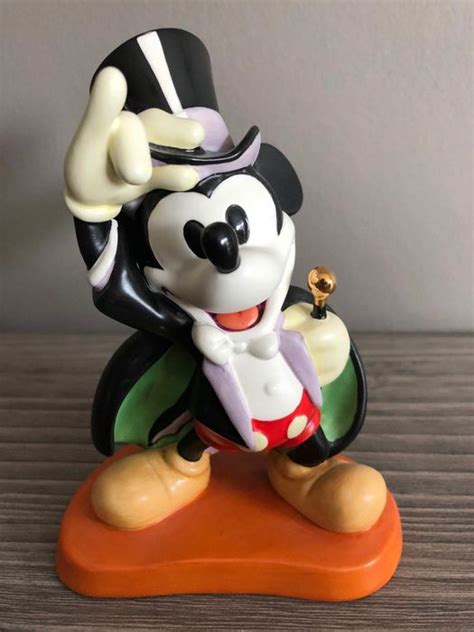 Disney Showcase Collection Beeldje Mickey Mouse On Catawiki