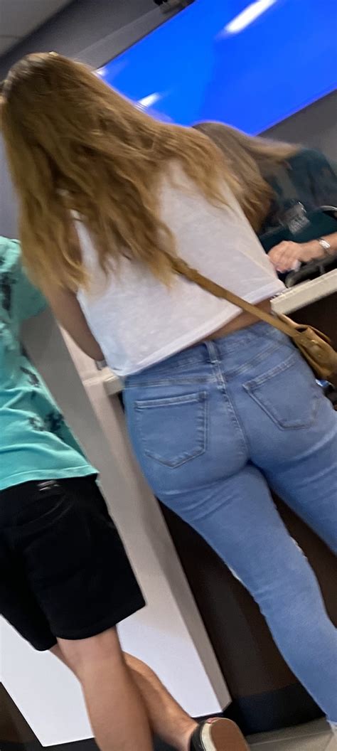 Pawg With A Plump Ass In Tight Jeans At The Bank Tight Jeans Forum