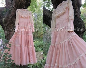 1970s Peach Gunne Sax Style Maxi Dress 70s Vintage Lace Cottage Core