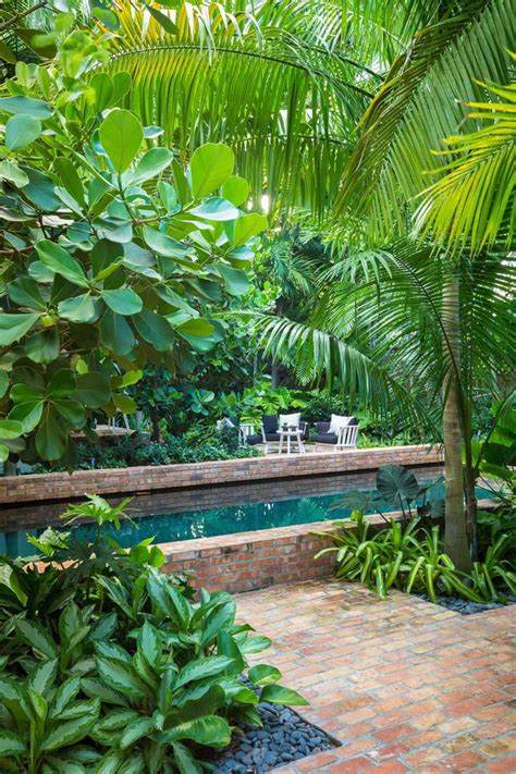 Key West Classic — Craig Reynolds Landscape Architects Backyard