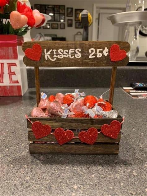 100 Super Romantic Valentines Decorations On A Budget Hubpages