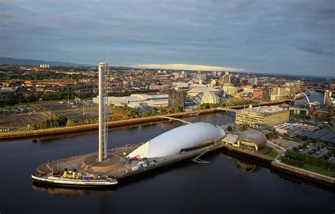 Glasgow Science Centre and tower. Photograph by Richard Johnson - Pixels