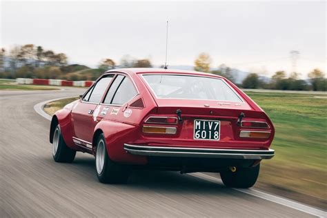 Alfa Romeo Alfetta Gr 2 Una De Las Geniales Creaciones De Autodelta