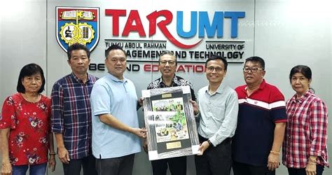 Selayang Mca Donates Rm320000 For Tar Umt Student Loan Fund News