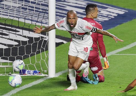 Dani Alves Campeón De La Copa América 2019 Y Récord Mundial De Títulos