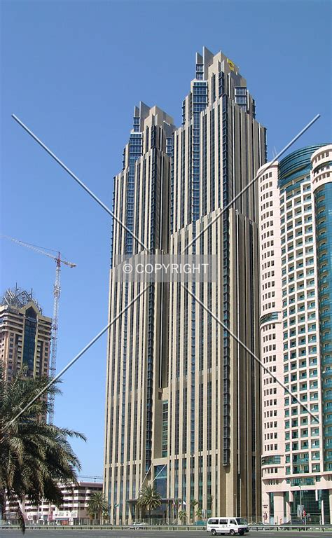 Shangri-La Hotel Photo 639-371-587 - Stock Image - SKYDB