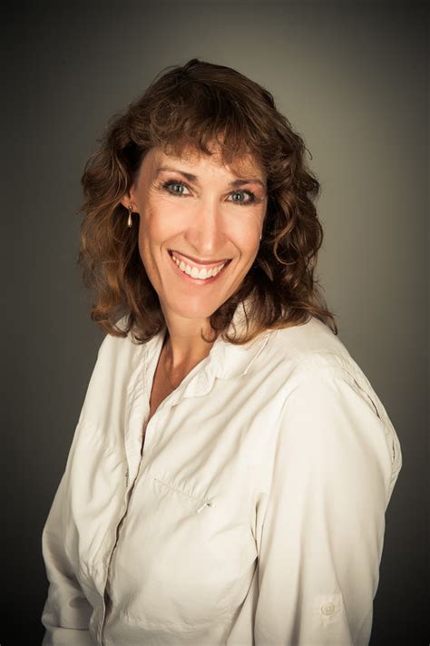 amazoncom courtney farrell books biography latest update