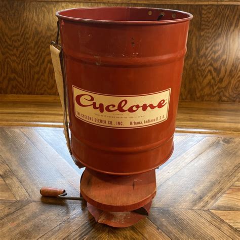 Vtg Cyclone Seeder Co Inc Walking Seed Spreader Wstrap Urbana